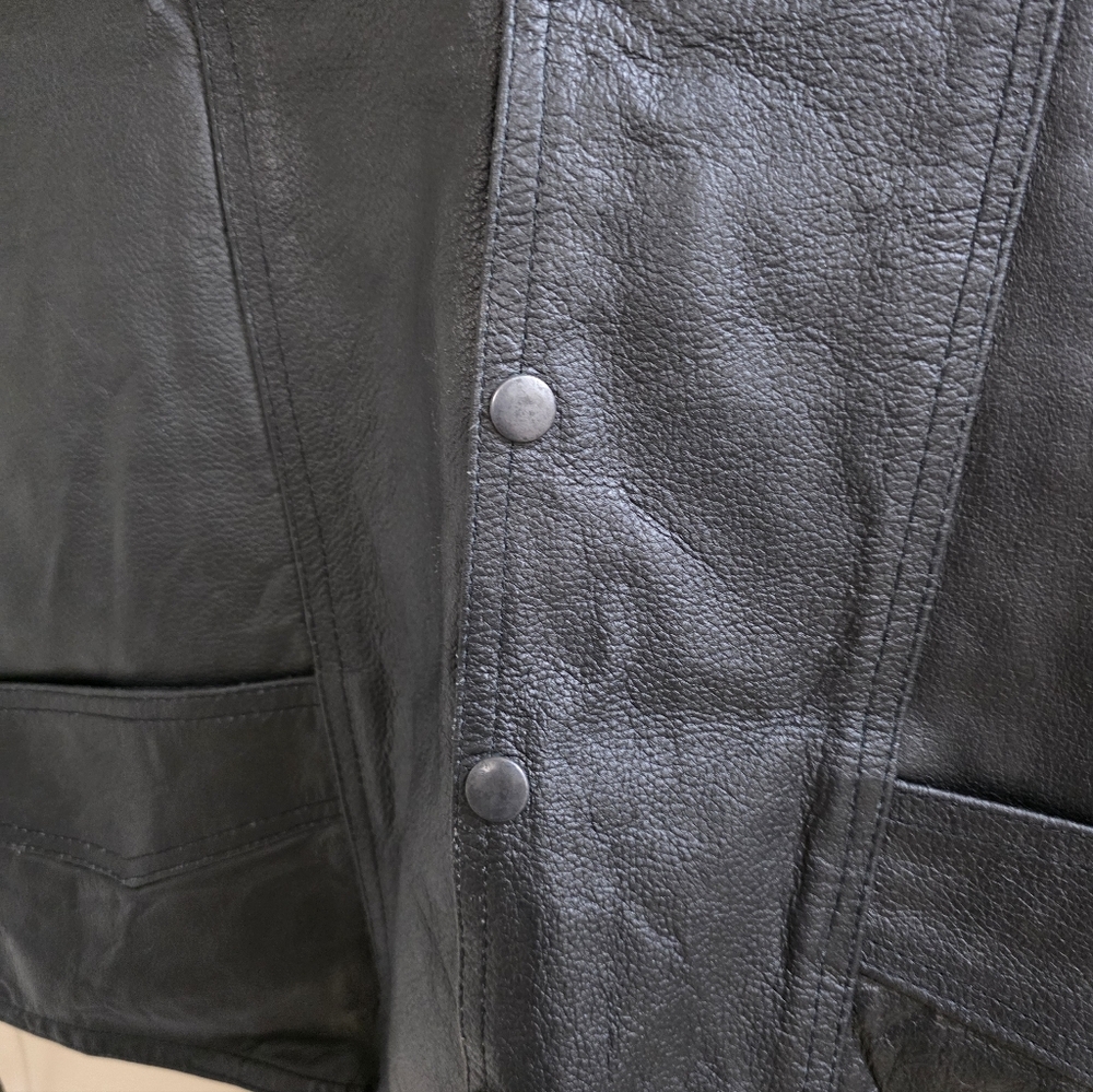 Black Leather Biker Vest Sz 48 - Picture 3 of 11
